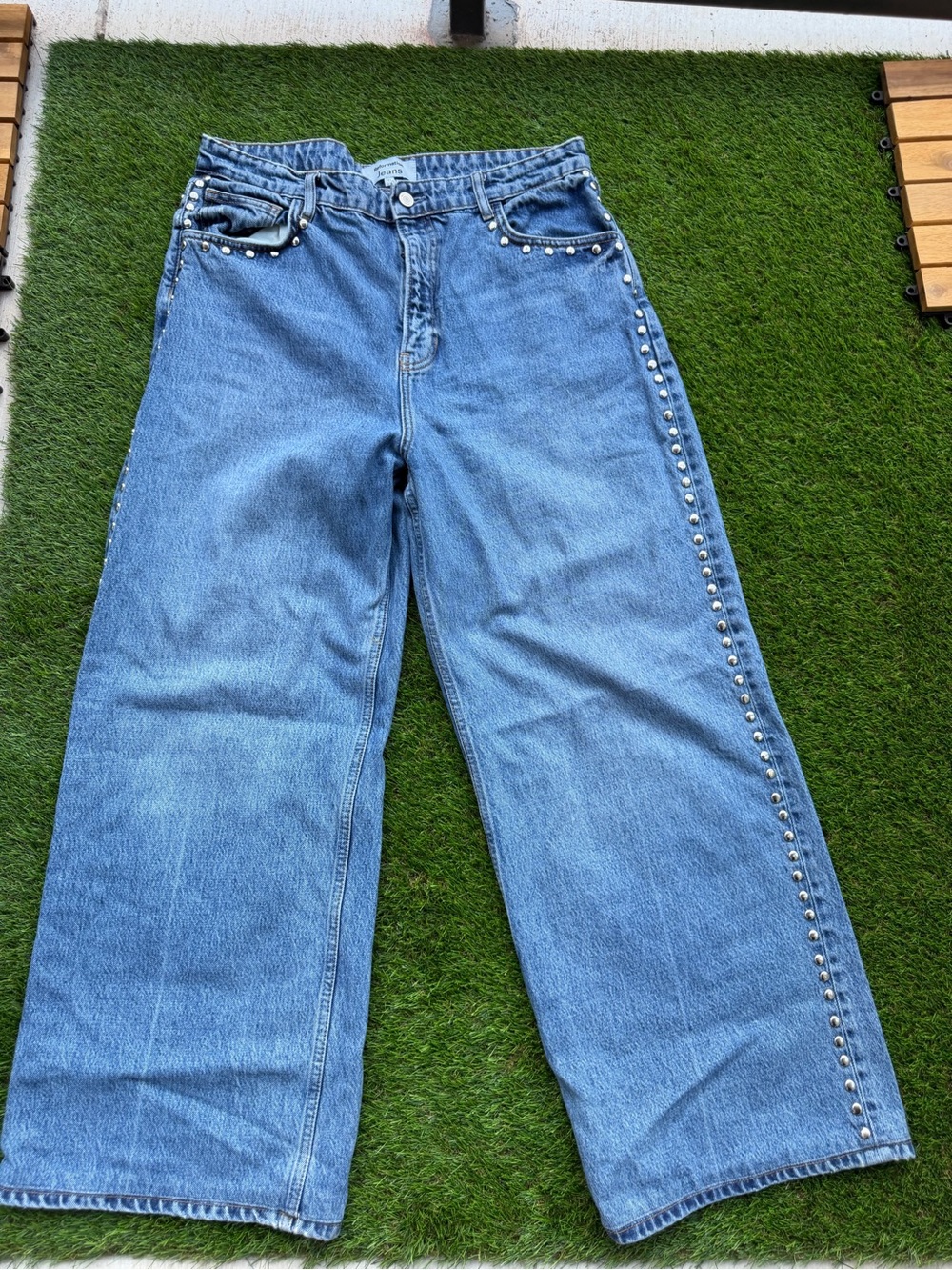 Reformation Cary Stud-Trim Wide-Leg Jeans - Picture 1 of 3